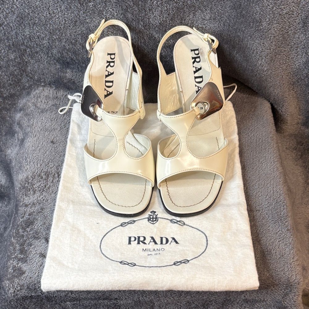 Prada Geometric Cream Logo Triangle Slingback Pumps In Argento 35.5 Sale As Is - Picture 3 of 15